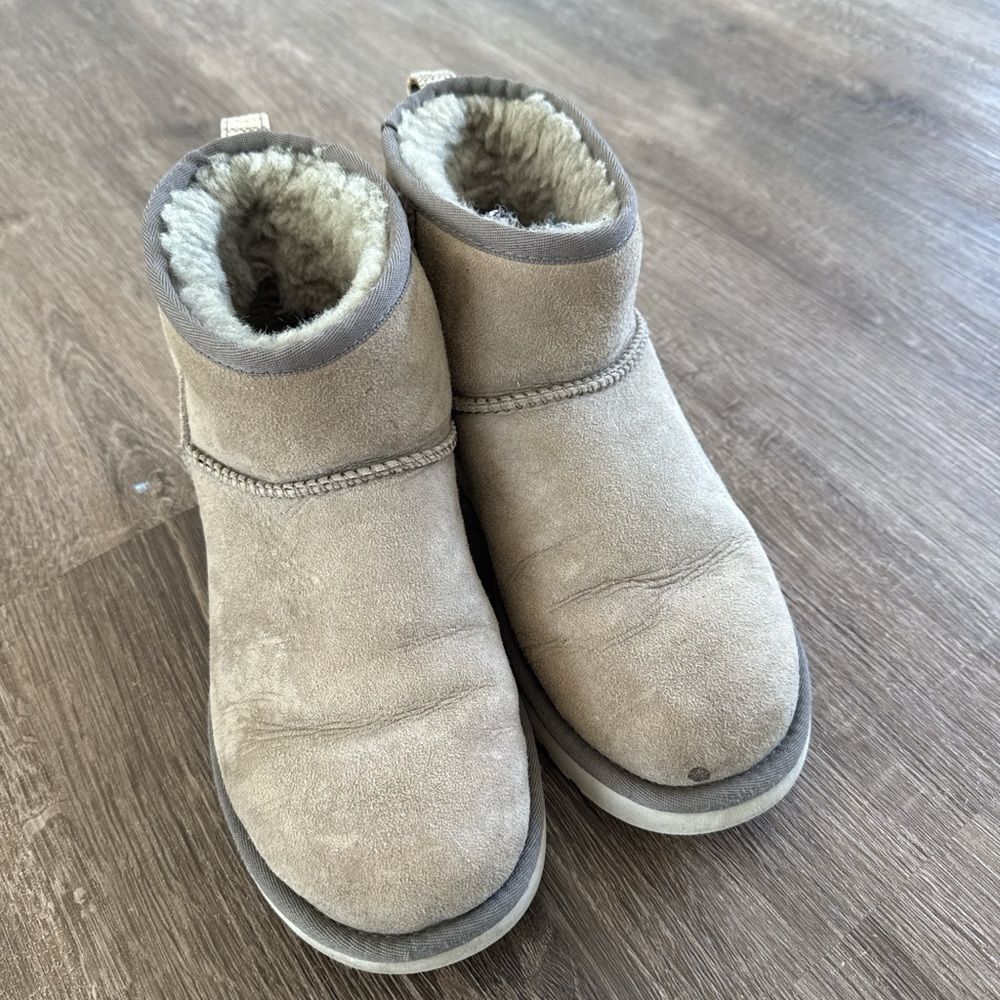Grey Ugg Minis